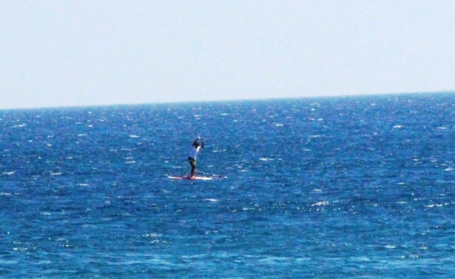Bodrum’da sörfçünün zor anları