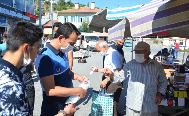 Bünyan Belediyesi maske dağıtımını sürdürüyor