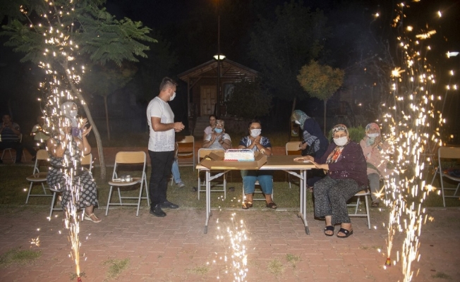 Büyükşehir Belediyesi gençlik kampı, yaşlı vatandaşları ağırladı