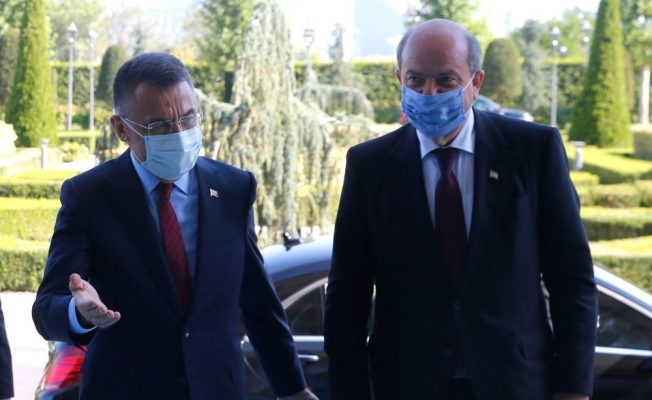 Cumhurbaşkanı Yardımcısı Oktay, KKTC Başbakanı Tatar ile görüştü
