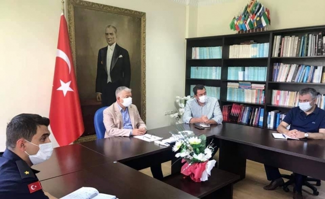 Develi’de korona virüs tedbir toplantısı yapıldı