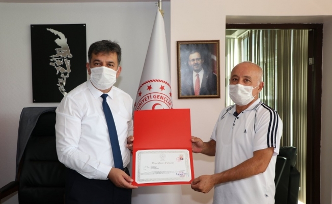 Eskici’den Naci Doğan’a teşekkür belgesi