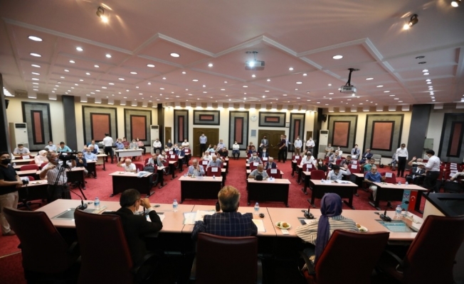 Hayırsever belediyeye hayırseverlerden şartlı bağış