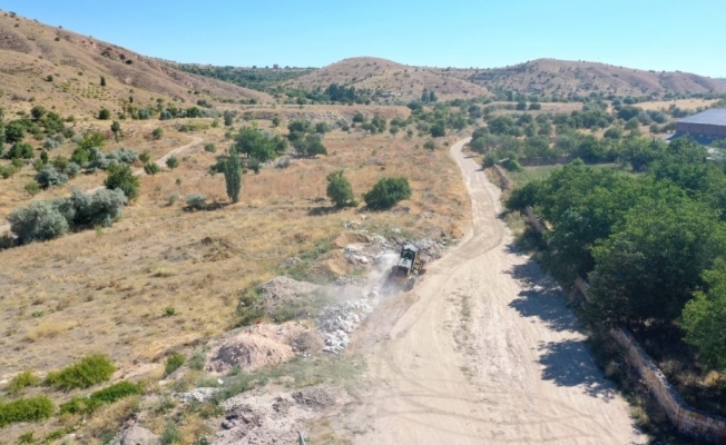 Nevşehir’de arazi yolları onarılıyor
