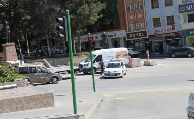 Polis gün boyu vatandaşları uyardı
