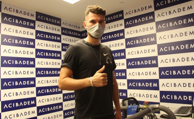 Sivasspor’un yeni transferi Robin Yalçın sağlık kontrolünden geçti