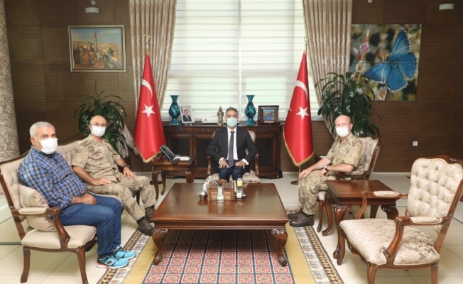Tümgeneral Hacı İlbaş’tan Vali Oktay Çağatay’a veda ziyareti