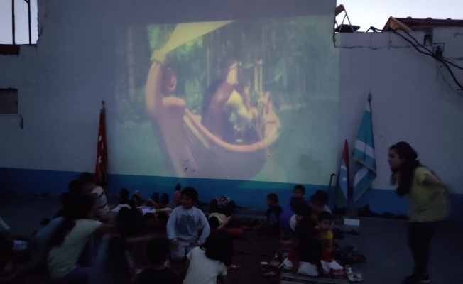 Türkmen minikler sinemayla tanıştı