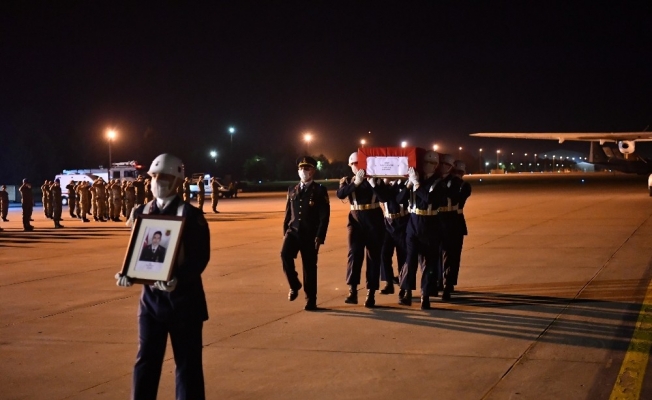 Vali Günaydın ve Başkan Büyükkılıç, Giresun Şehidini karşıladı