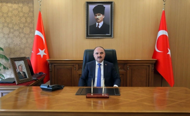 Vali Günaydın’dan pazarcı esnafına ‘Pandemi’ mesajı