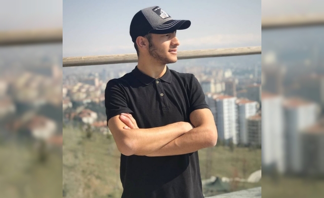 Van Gölü’ne giren genç boğuldu