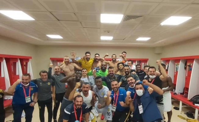 Yeni Malatyaspor’da 9 futbolcunun sözleşmesi sona erdi