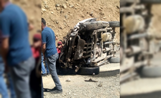Yüksekova’da araç uçuruma yuvarlandı: 6 ölü