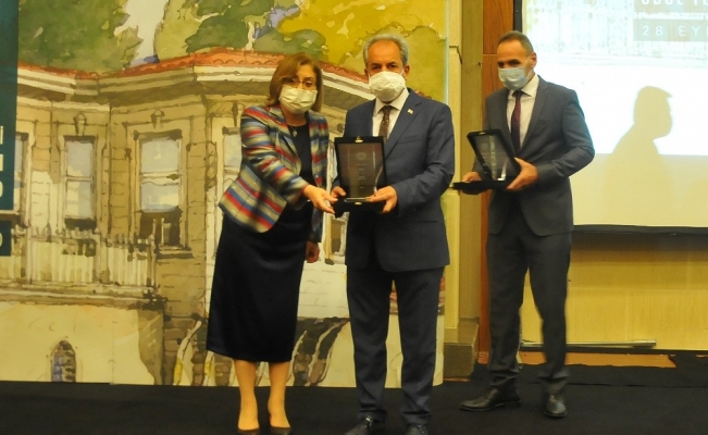 Akşehir Belediyesine uygulama ödülü