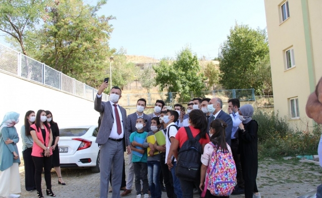 Bakan Selçuk’un danışmanının Bitlis ziyareti