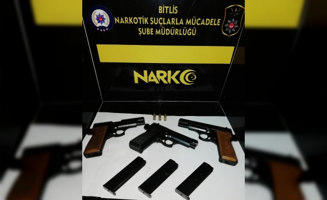 Bitlis’te ruhsatsız silah ele geçirildi