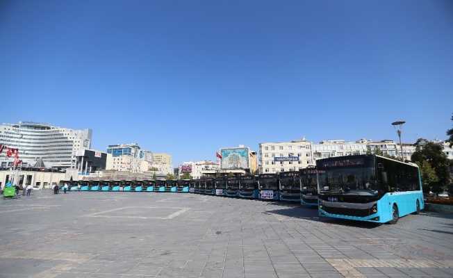 Büyükşehirin ulaşım filosuna 24 yeni otobüs katıldı
