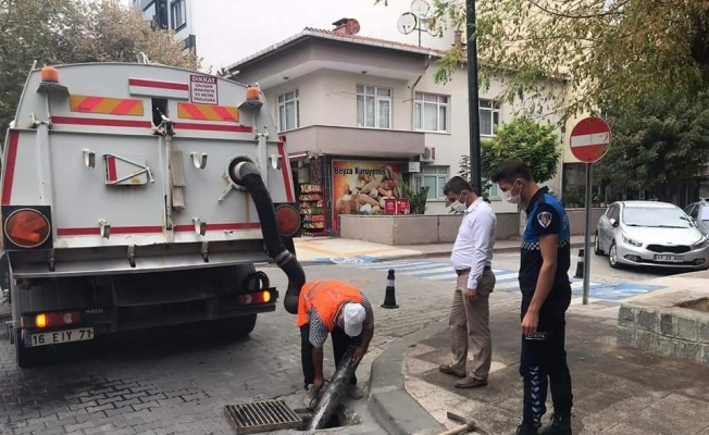 Çan Belediyesi rögar ve kanalizasyon hatlarını temizliyor