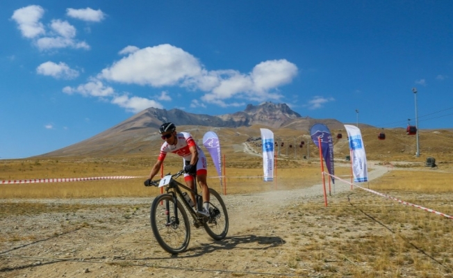 Erciyes’te Uluslararası Dağ Bisikleti Heyecanı