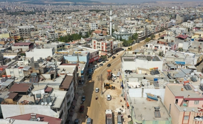 Gaziantep’te kilit taşları sökülüyor asfalt dökülüyor
