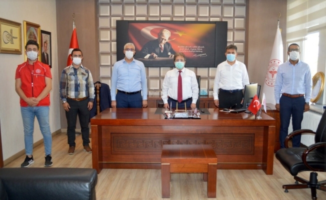 Gençlik Merkezinde üretilen siperlikler teslim edildi