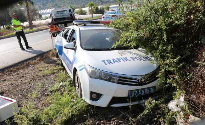 Gazipaşa'da göreve giden polis ve jandarma ekibi kaza yaptı: 2 yaralı