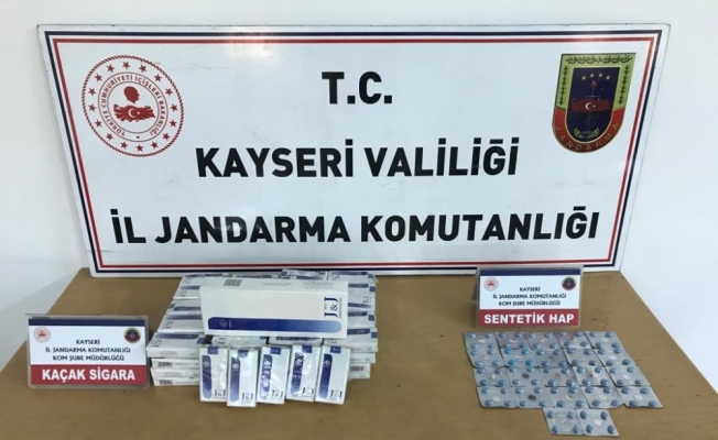 Jandarma sentetik hap ve kaçak sigara yakaladı