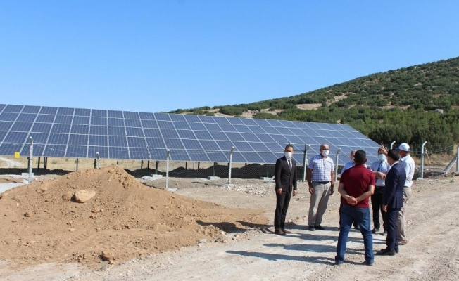 Köylüler içme suyu ihtiyaçlarını karşılamak için güneş enerji sistemi kurdu
