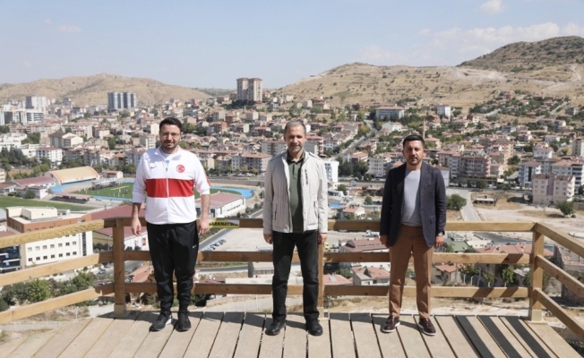 Milletvekili Özel ve Genel Sekreter Yardımcısı Bölükbaşı Kayaşehir’i gezdi