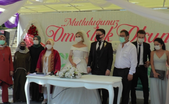 Sancaktepe’de 3 yeni açık hava mekanı evlenecek çiftlerin buluşma noktası oldu