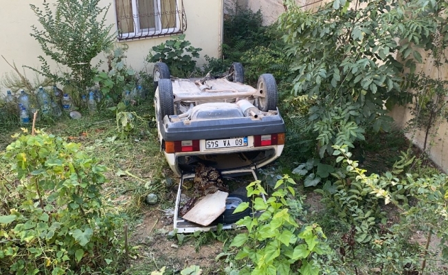 Sarıyer’de feci kaza: Otomobil 10 metreden evin bahçesine uçtu