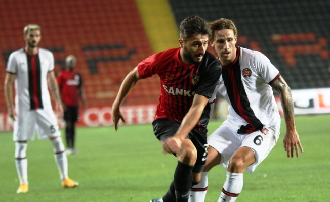 Süper Lig: Gaziantep FK: 2 - Fatih Karagümrük: 2 (Maç sonucu)