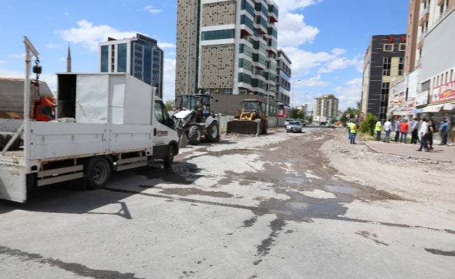 Tacettin Veli Mahallesinde asfalt çalışması başladı