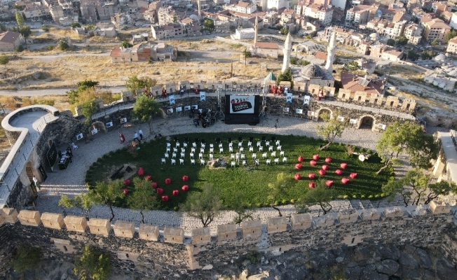 Uluslararası Turizm filmleri festivali Kayaşehir’de başladı