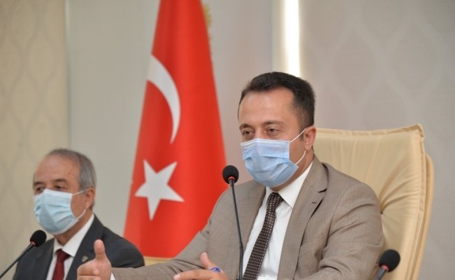 Vali Şentürk: “Bilecik’te virüsü henüz etkisiz hale getiremedik"