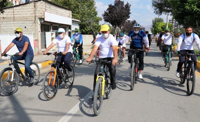 Van Büyükşehir Belediyesinden bisiklet turu