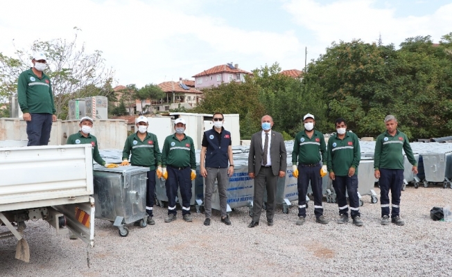 Yahşihan’da çöp konteynerleri yenilendi