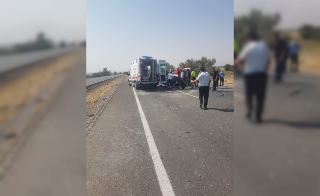 Yeşilhisar’da araç takla attı: 2 yaralı