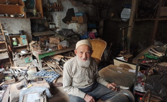 Zanaatın peşinde 60 yıl