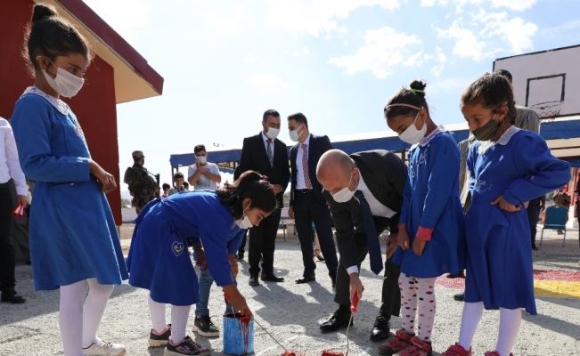 Ağrı Valisi Varol, yenilenen Karakent İlk-Ortaokulu’nun açılışına katıldı