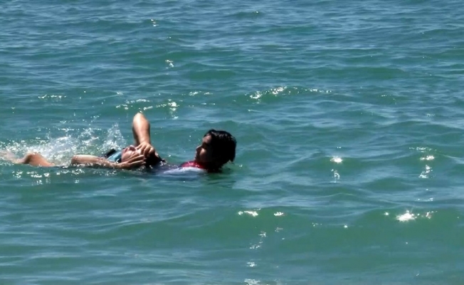 Babasından etkilendi, can kurtarmak için harekete geçti