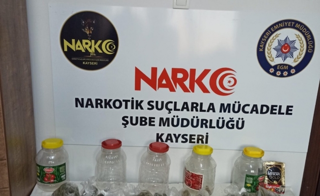 Bağ evinden uyuşturucu ticaretini polis engelledi