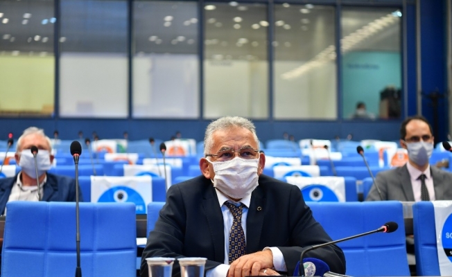 Büyükkılıç yatırımcı daire başkanlarını topladı