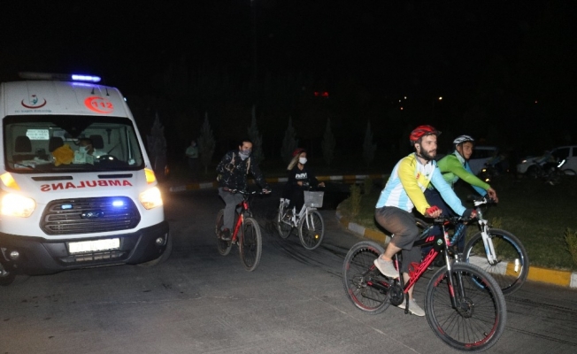 Diyarbakır’da bisiklet kulübü sağlıkçılar için pedal çevirdi