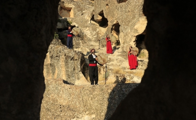 Hasuni Mağaralarında online konser