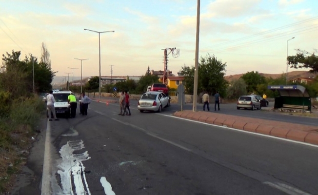 Hatalı dönüş kazaya neden oldu: 2 yaralı