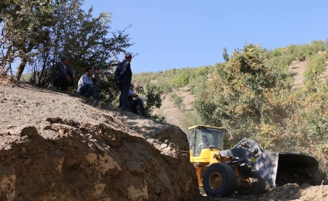 Hizan’da yeni köy yolları açılıyor
