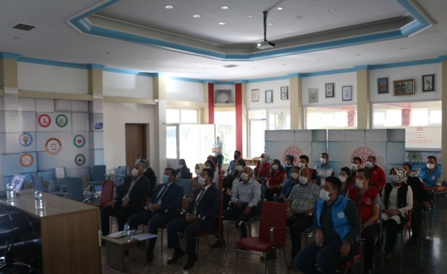 İl Müdürü Kabakçı, Gençlik Merkezi Müdürlerinden Brifing Aldı