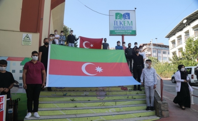 İLKEM’li öğrencilerden kardeş ülke Azerbaycan’a destek