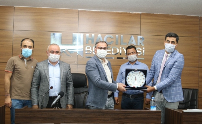 İşçilerde toplu sözleşme sevinci